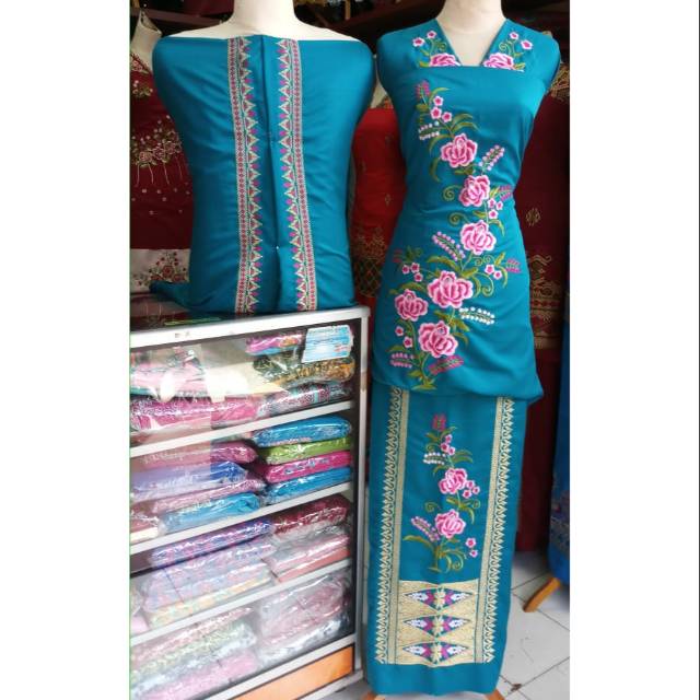 Bahan Baju Kurung Couple Bordir Kombinasi  02