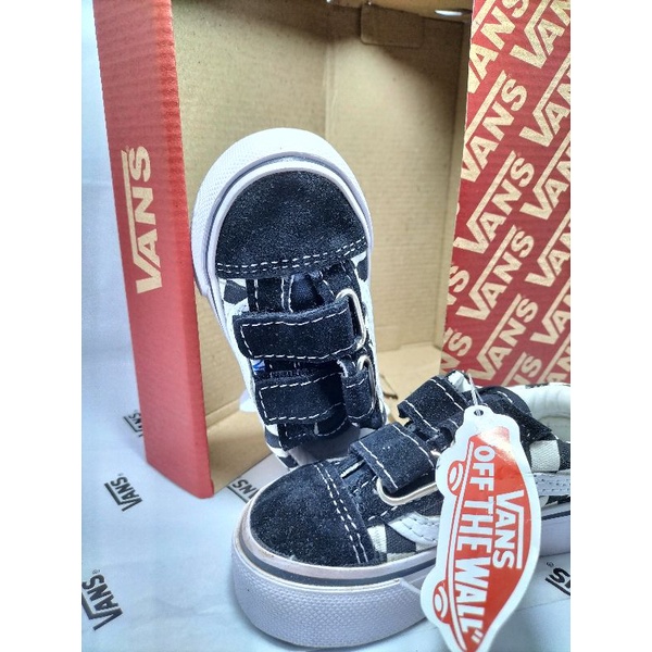 READY GOJEK GRAB SEPATU VANS MOTIF CATUR KOTAK ANAK HITAM PUTIH BLACK WHITE SEKOLAH ANAK PLAY GROUP PG TK SD KELAS 1 2 3 4 5 PEREMPUAN LAKI LAKI CEWEK COWOK MURAH BERKUALITAS TERLARIS