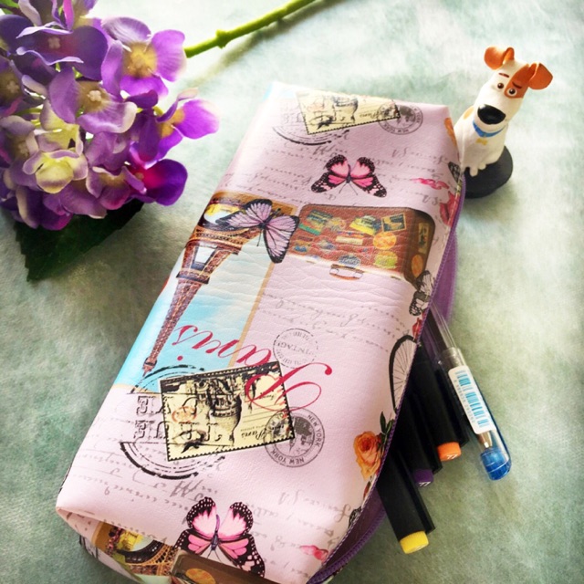 

Tempat Pensil Paris Stamp - Coated printing Canvass