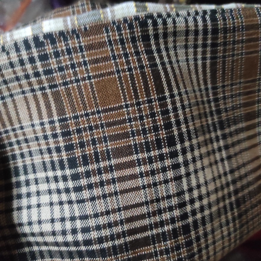 Kain Kotak Semi Wool ( Coklat Hitam Putih ) Harga Per 25 Cm = 8.500, Minimal Pesanan 1 Meter