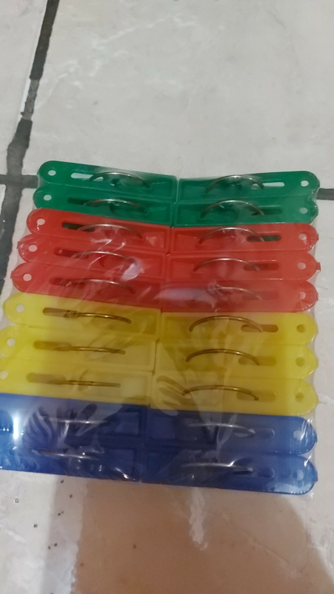 Isi 20 Buah Penjepit Pakaian