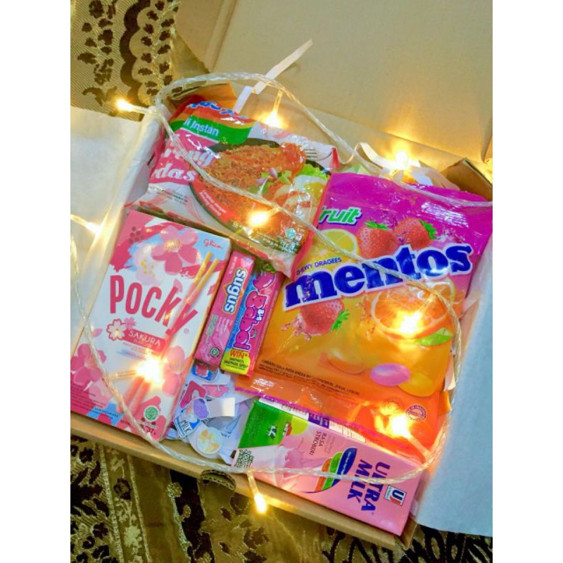 

gift box/hampers/kado ulang tahun/wisuda/anniversary/monthsarry