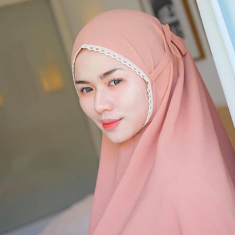 Jilbab Instan Renda / Kerudung Bergo + Renda Size 65x75 cm