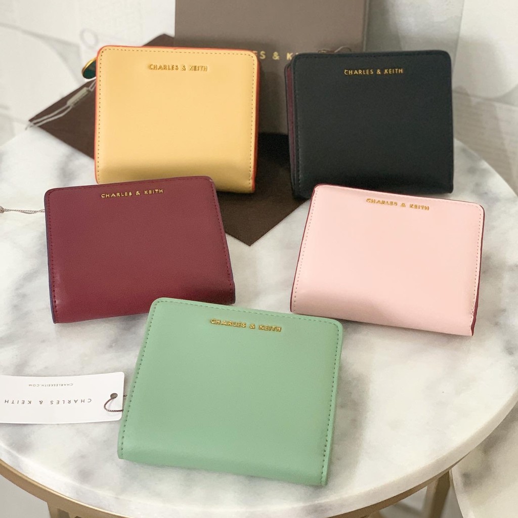 C CLASSIC MINI SNAP BUTTON WALLET 01518