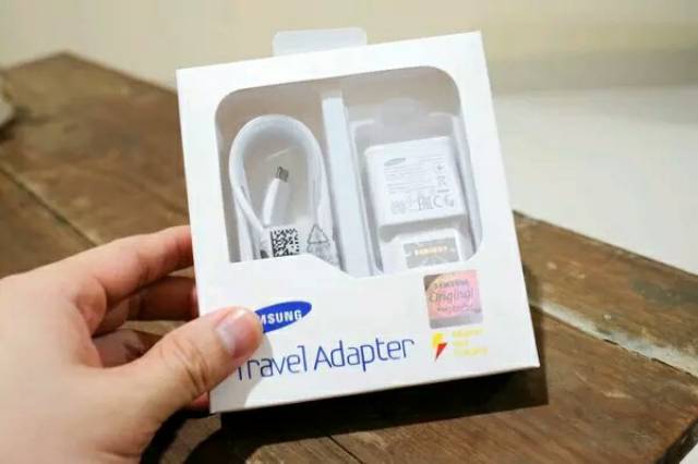 Charger Samsung Galaxy J5 2016 15W Fast Charging Original