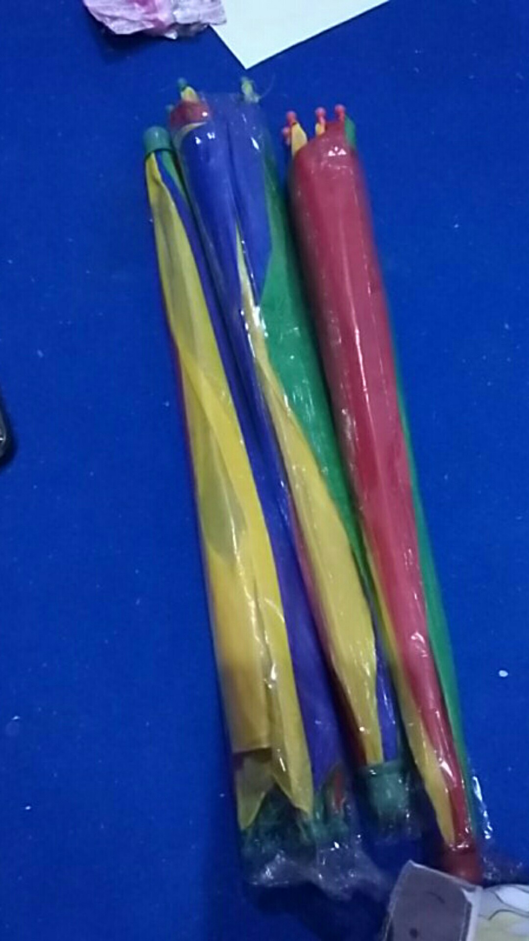 Payung Topi Besar Pelangi