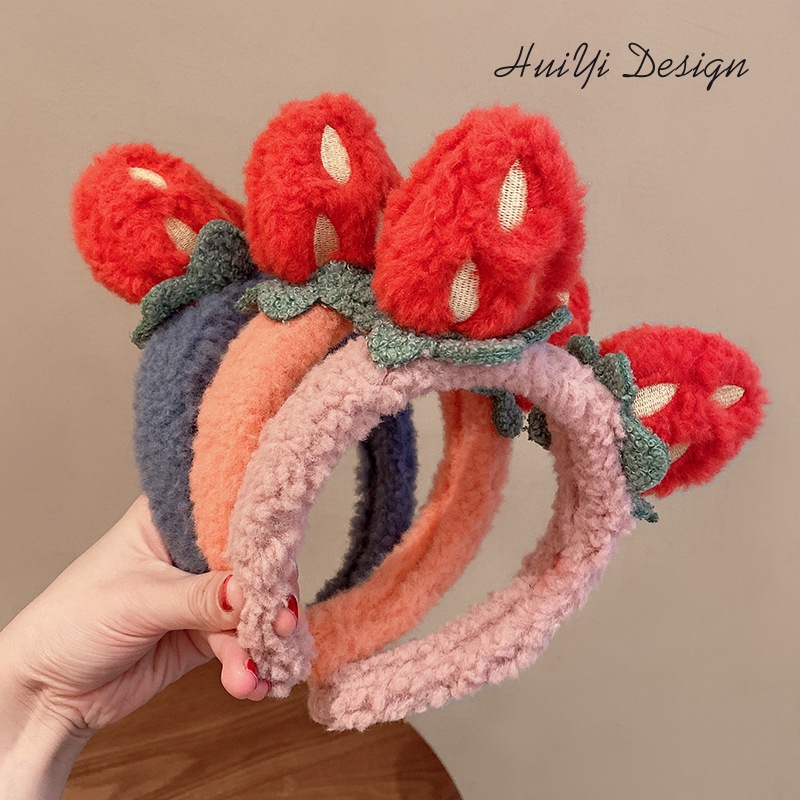 Bando Bandana Korea Style Ikat kepala stroberi tiga dimensi yang lucu Wanita Aksesoris / Bando Karakter Telinga Bear Lucu Korea Headband Bandana Ikat Kepala Cuci Muka Wanita Beruang Stroberi Mewah Ikat Kepala Jepit Rambut