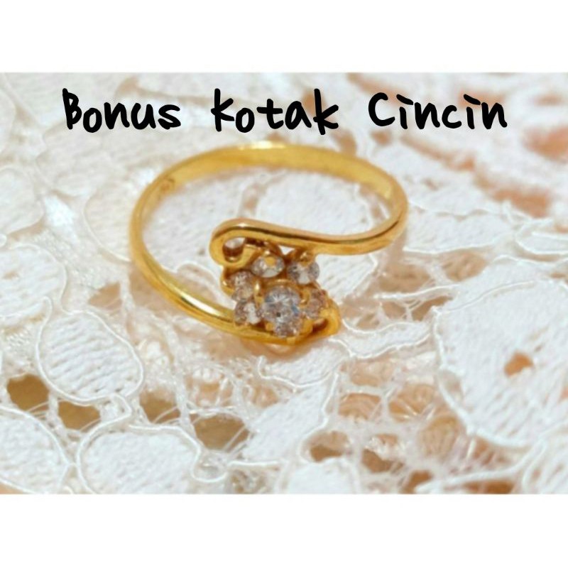 Cincin Emas Muda Bunga Putih Ukir 1 gr