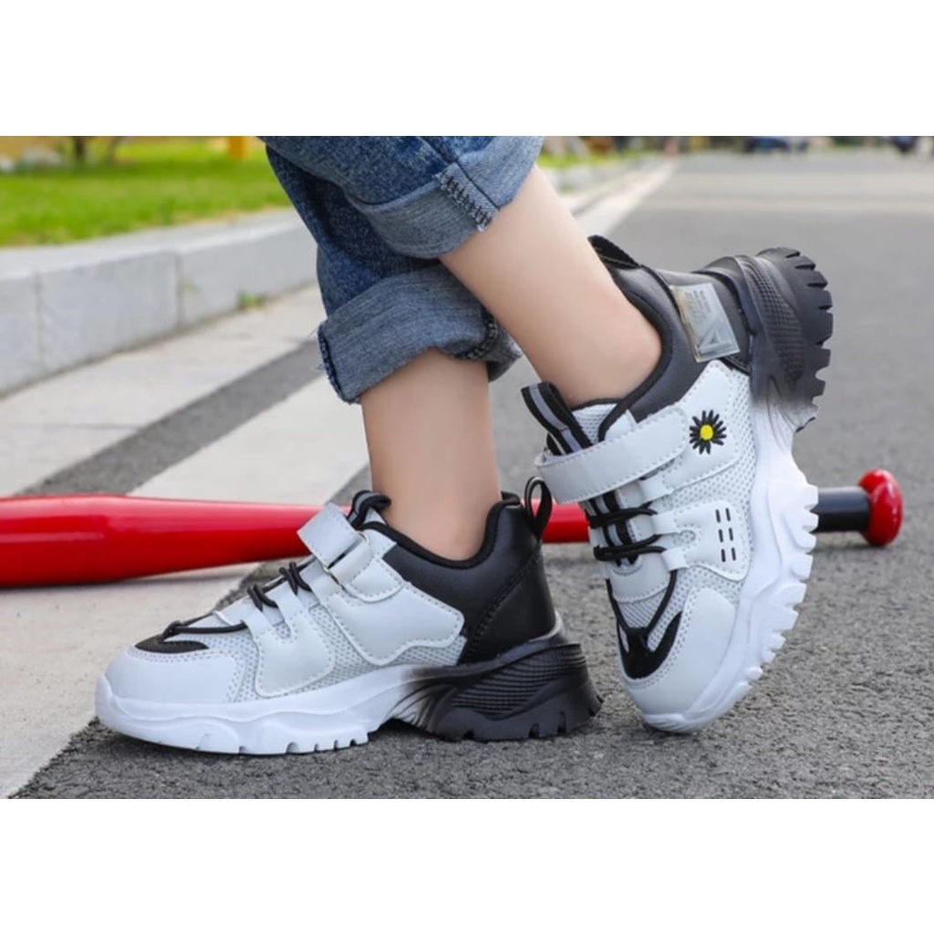 DCAL SEPATU SNEAKERS ANAK AS166