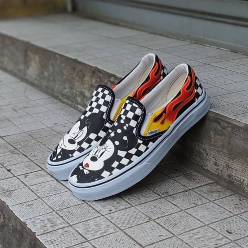 Vans Slip On Disney Mickey &amp; Minnie