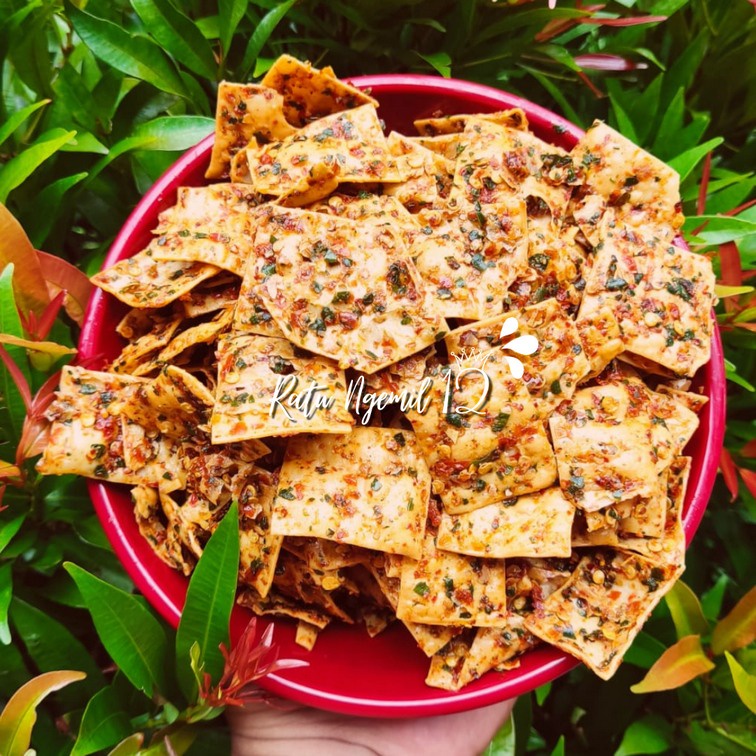 

120gram PANGSIT CETAR/KERIPIK PANGSIT/KERIPIK DAUN JERUK