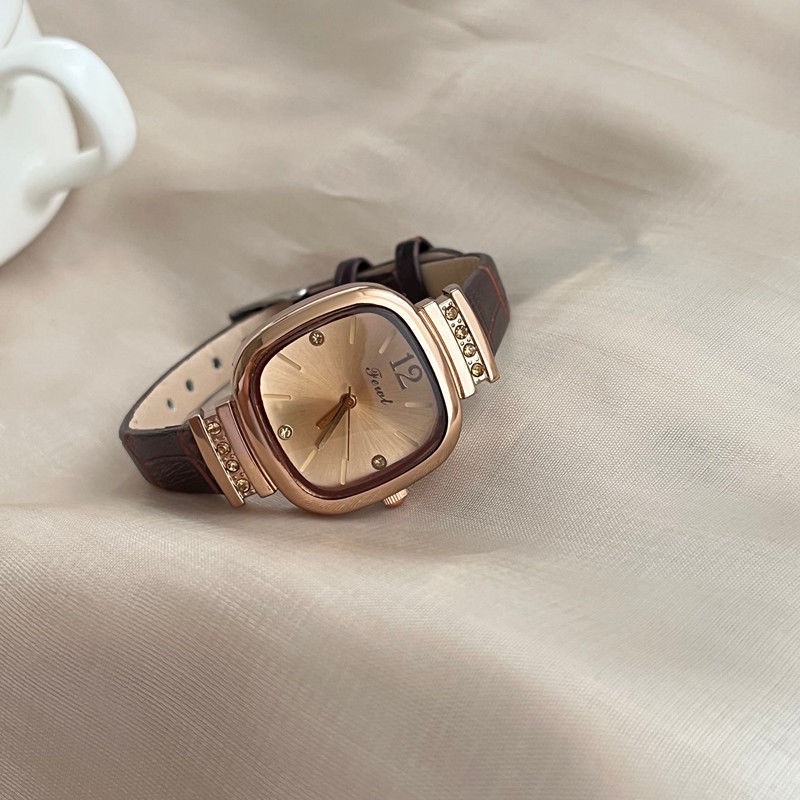 Jam Tangan Wanita Vintage Ulzzang Korea RJ-76