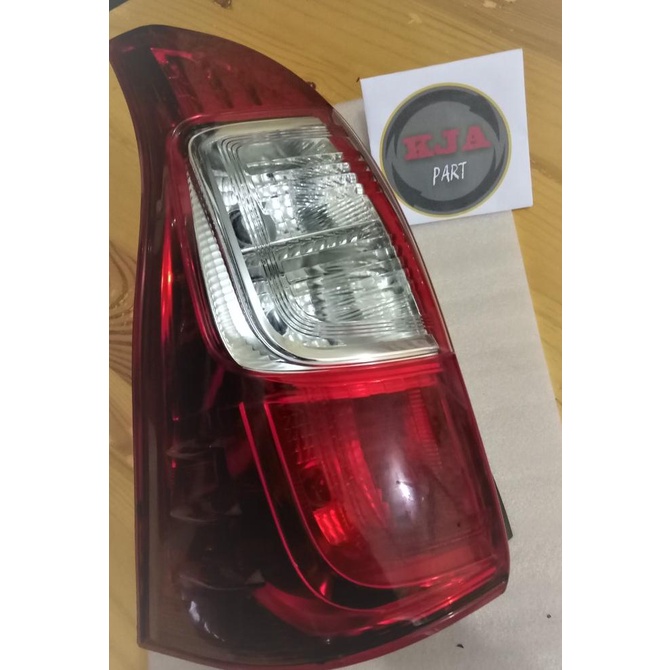 Stoplamp/ lampu stop /lampu belakang AVANZA /XENIA 2015/2016/2017