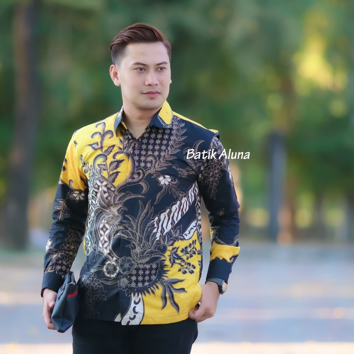 Baju Batik Pria Kemeja Lengan Panjang Furing Premium Modern Solo Batik Tulis Sutra Pria Big Size Jumbo Batik Cowok Cowo modern slimfit Slim fit Mega Mendung Priamega Mendung Pria Seno Joyo Tuban Pekalongan Lamongan Palembang Berkualitas Dewananda ALUNA