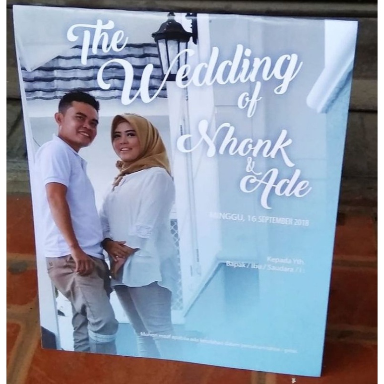 Undangan Kalender Duduk Glossy Custom