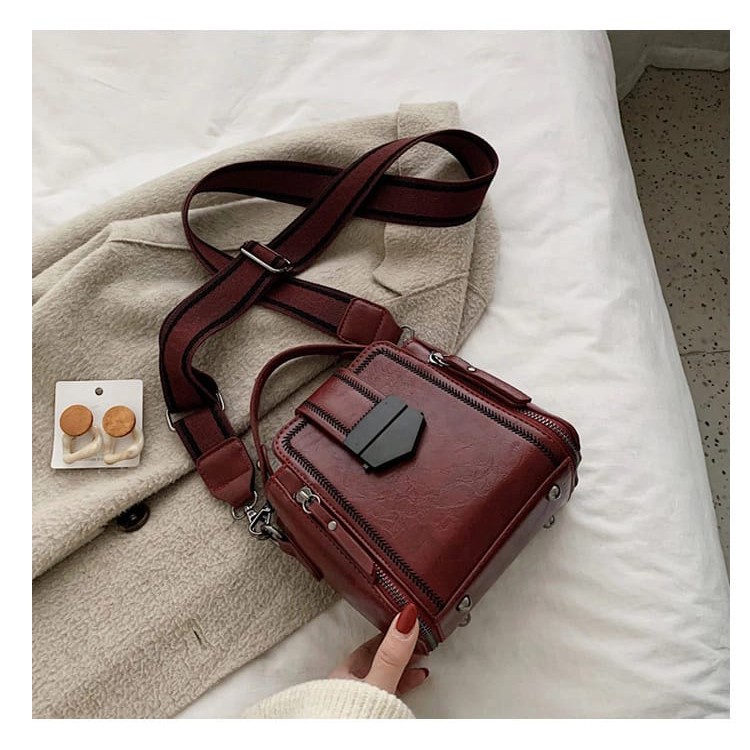 TAS SELEMPANG WANITA IMPORT / TAS FASHION TERBARU BEST SELLER