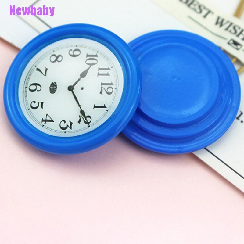 (Newbaby) Miniatur Jam Dinding Bahan Resin Skala 1: 12 Untuk Dekorasi Rumah Boneka