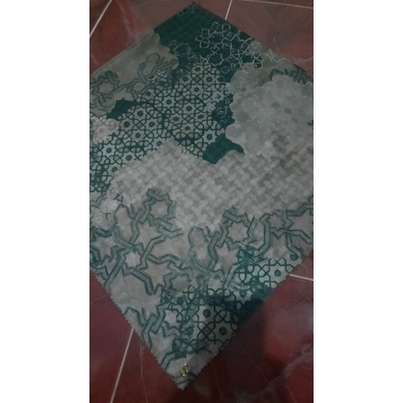 Buttonscarves Preloved Haramain Emerald