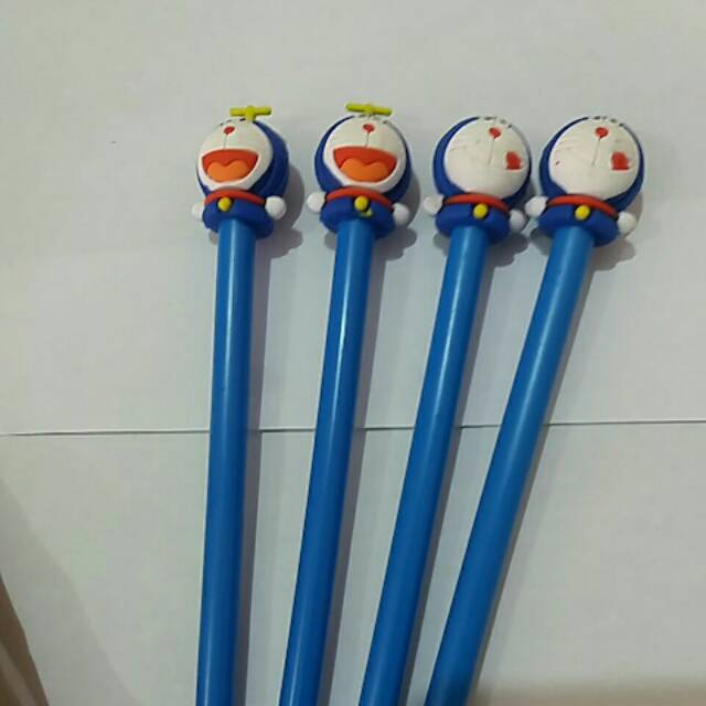 

Pulpen karakter unik dan lucu motif Doraemon
