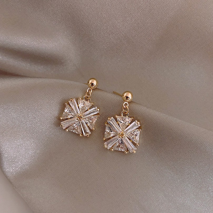 Anting Gantung Panjang Tusuk Gaya Korea Motif Geometri Aksen Hollow Untuk Perhiasan Wanita-05