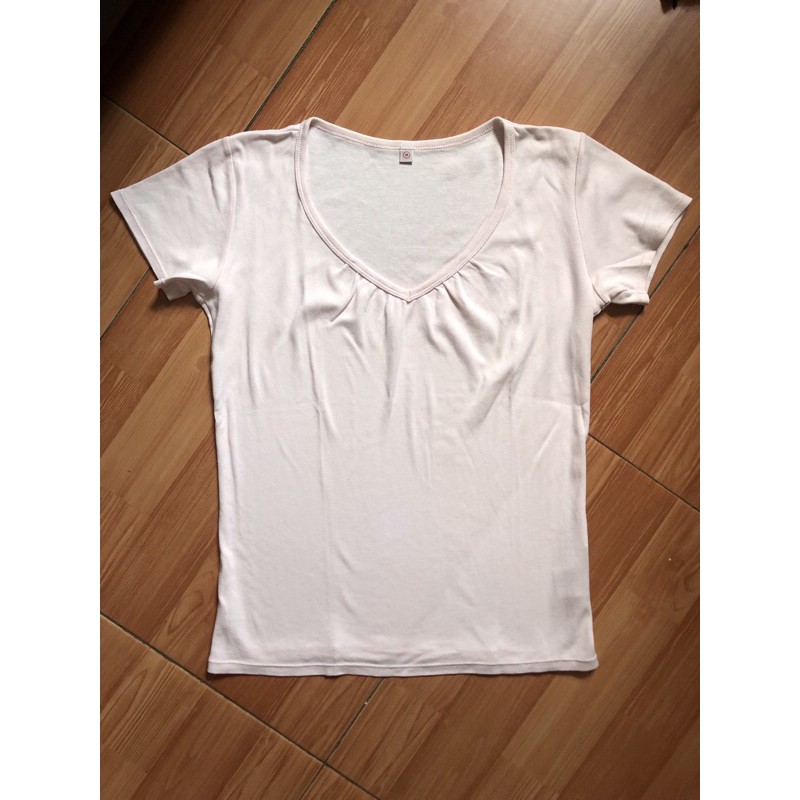 Kaos uniqlo pink preloved