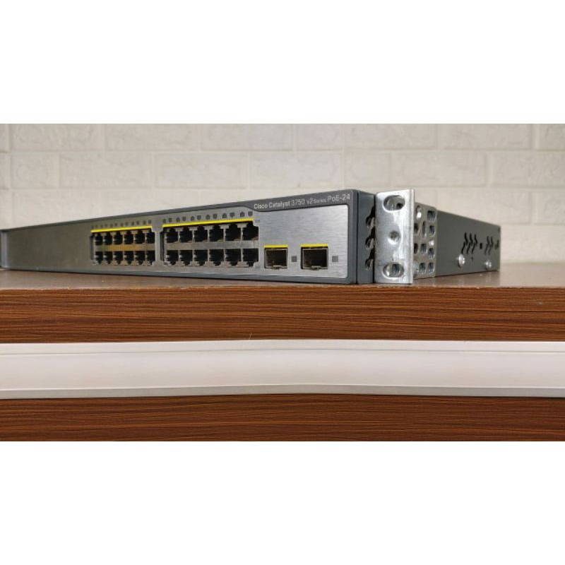 Switch Cisco 3750 PoE Ws-C3750V2-24PS-S VO1 Bergaransi