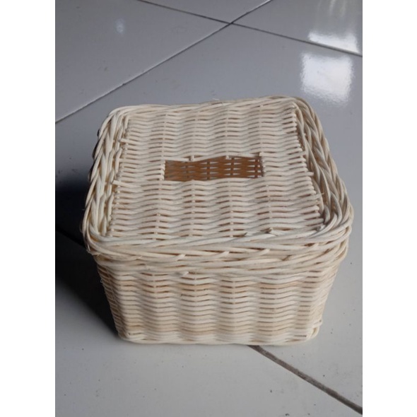 tempat tisu dari rotan kotak