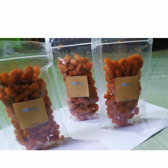 

Macaroni Bantet Crispy beli (2) Rp. 11.000