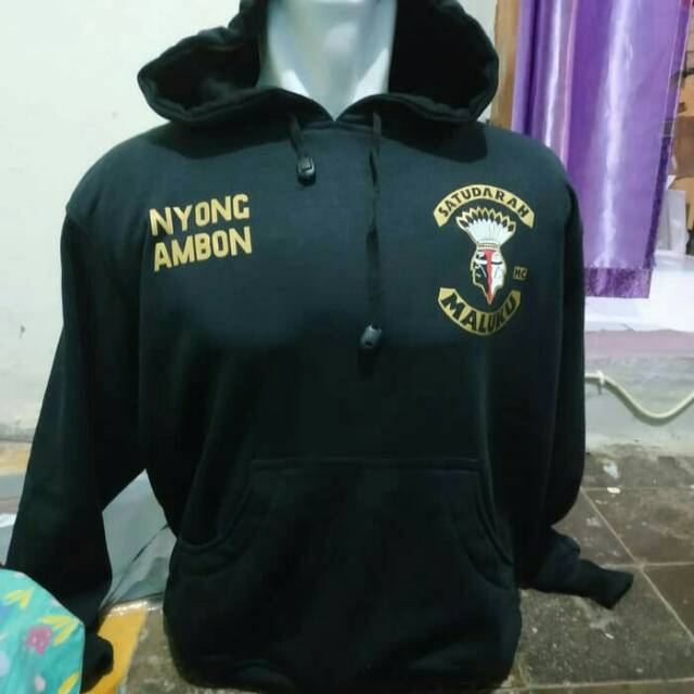 Sweater Hoodie satu darah Maluku logo gold bisa request nama