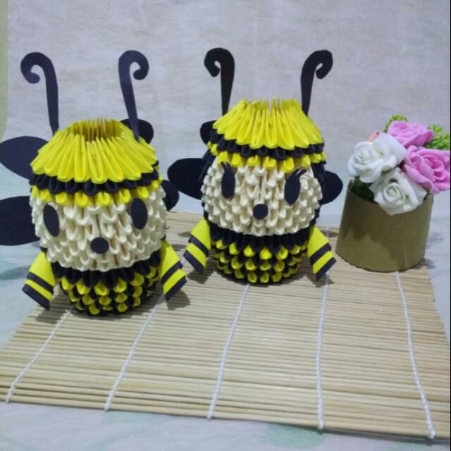 

Couple Bee Handcraft paper