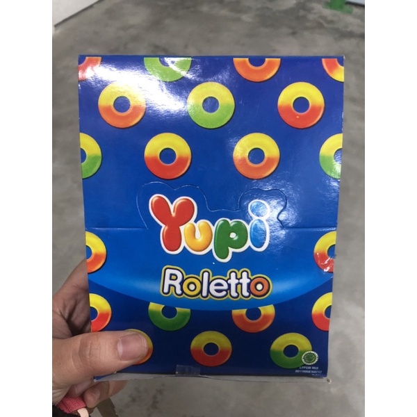 

Permen Yupi Roletto bentuk ring - 1 box isi 24 pcs