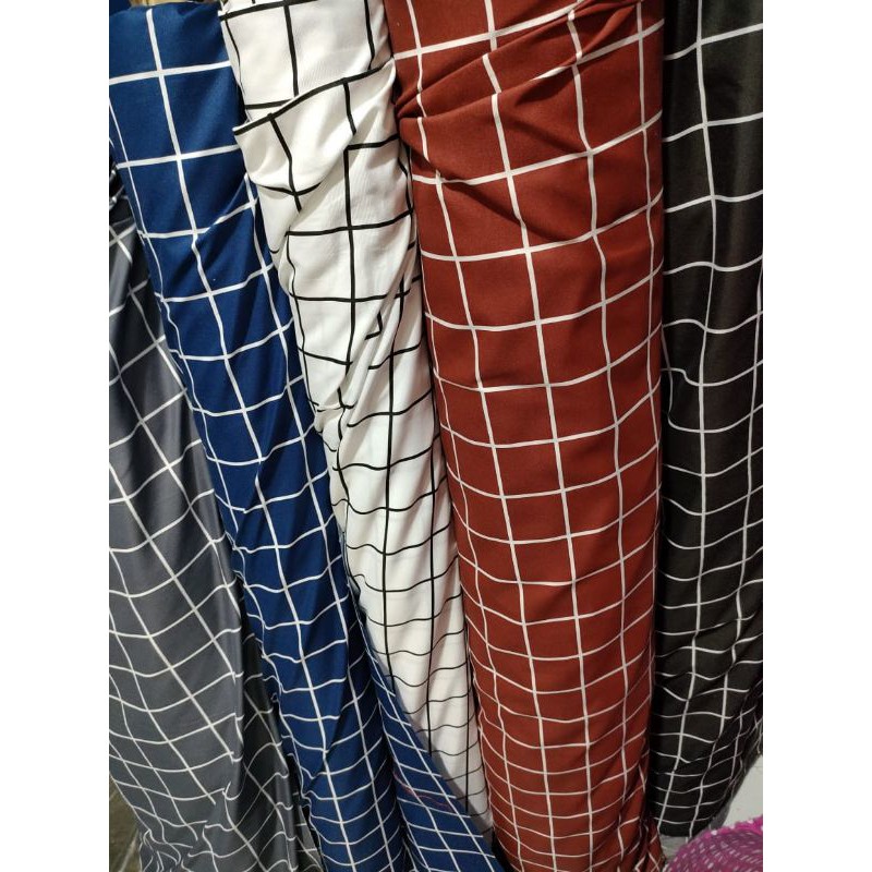 

KOTAK POLYMICRO 4CM LEBAR 2.40