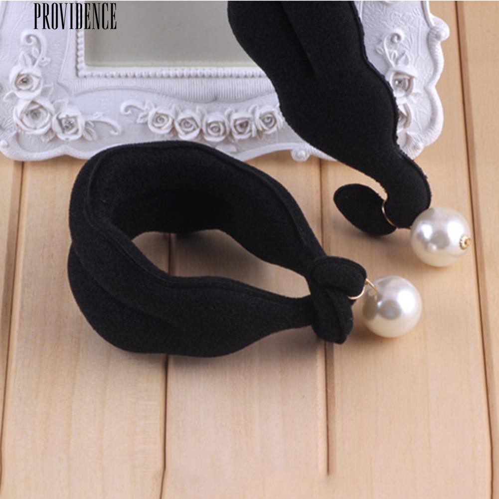 [Bayar Di Tempat]Magic Sponge Hair Clip Foam Donut Hair Styling Bun Curler Tool Maker Ring Twist