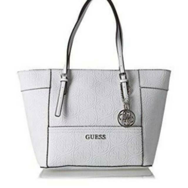 harga backpack guess