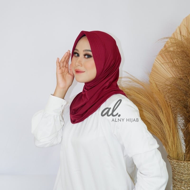 Alny Hijab - Jilbab Sport /Jilbab Lycra Instan Jokowi / Bergo Sport-Volly Maroon