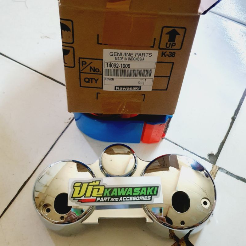 COVER SPIDOMETER BAWAH NINJA R NINJA SS COVER SPEEDOMETER NINJA R SS
