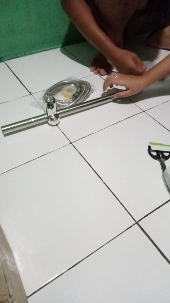 Paket Shower Tiang + Keran Dobel Shower