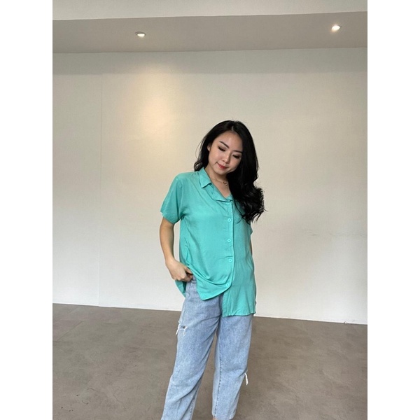 HAWAII SHIRT KEMEJA WANITA KATUN RAYON POLOS LENGAN PENDEK KERAH HEM KANCING TANGAN ALLSIZE GROSIR-TOSCA