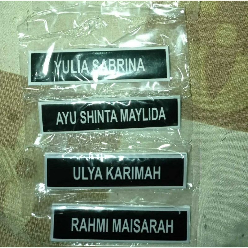 Grafir Nama Dada Name Tag Papan Nama Dada 2cm x 8cm Peniti Bahan Gravo Custom Nama Dada