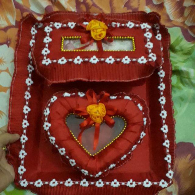 Tempat Perhiasan Dan Tempat Uang Merah