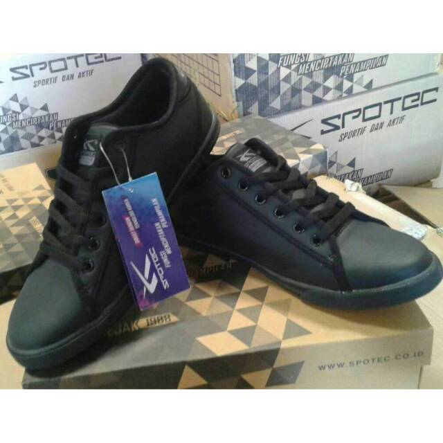 Sepatu spotec Xperia FX black