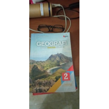 

buku geografi kelas 11