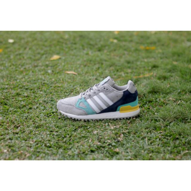 Sepatu ADIDAS ZX 750/sepatu Running