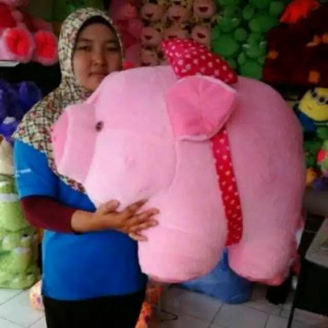 Boneka piglet jumbo