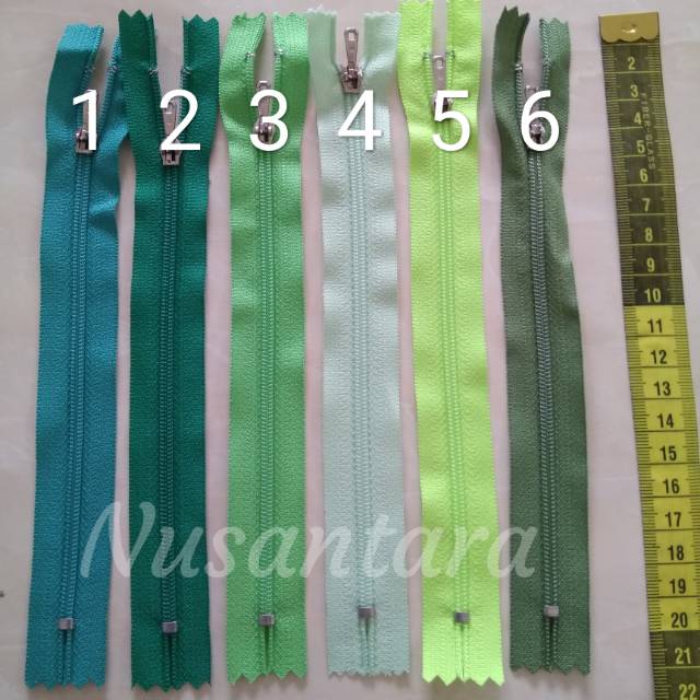 Resleting /Risleting /Zipper YKK 7&quot; / 17,5 cm satuan green series