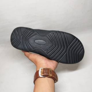 COD SANDAL  LEBARAN KULIT PRIA  YONGKI  KOMALADI  Shopee 