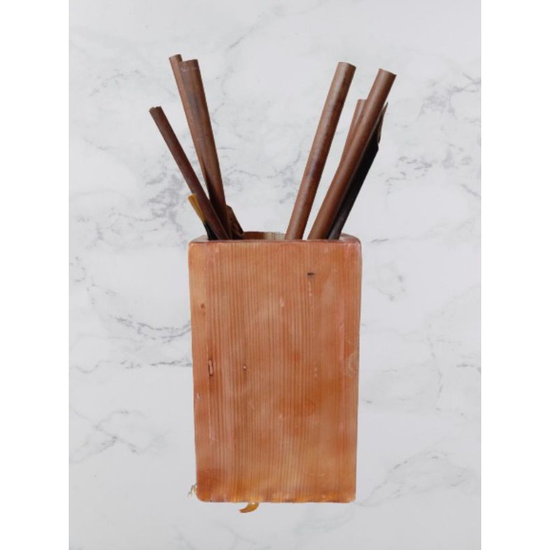 

TEMPAT PENSIL MULTIFUNGSI KAYU