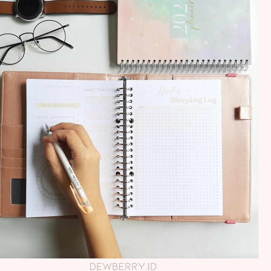 

[KODE 1920] BINDER PLANNER 2021 EDITION (PAPER ONLY) / HVS 80 GSM | dewberry.id ( Hadiah Tahun Baru)