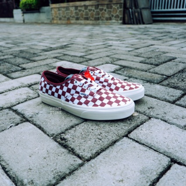 vans authentic checkerboard port royale