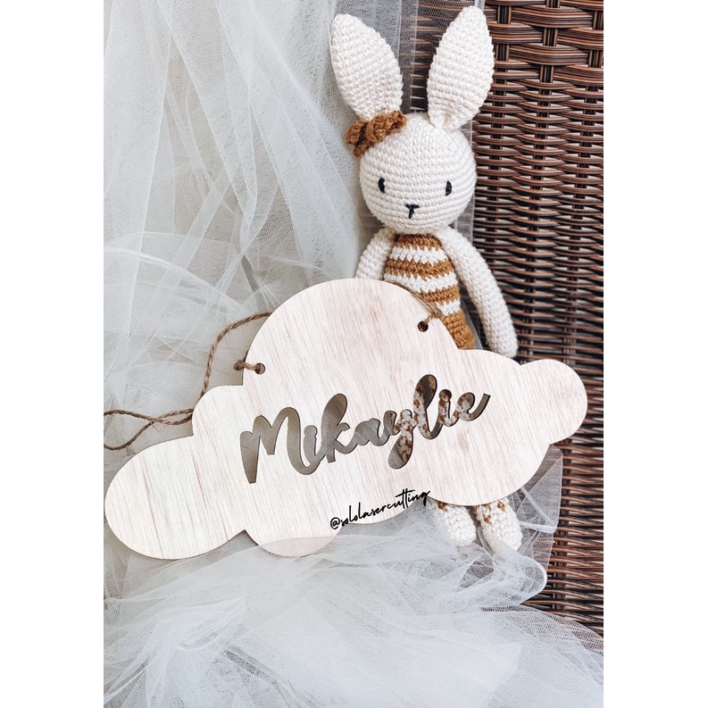 papan kayu nama anak / bayi bentuk lucu awan bulan roket bintang hiasan dekorasi kamar aesthetic ala